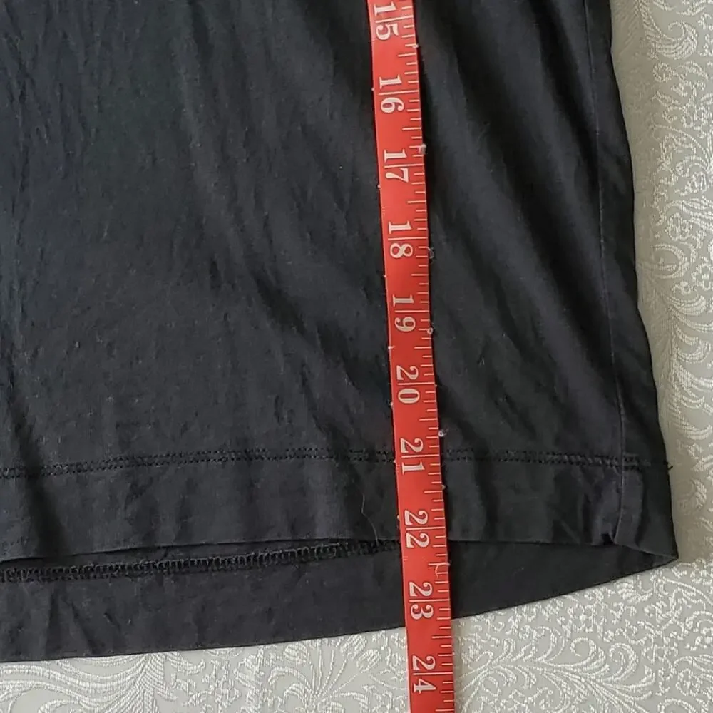 Ann Taylor Classic Black T Shirt Women's Size M Gold Trim‎ Cap Sleeve Minimalist - Picture 6 of 9